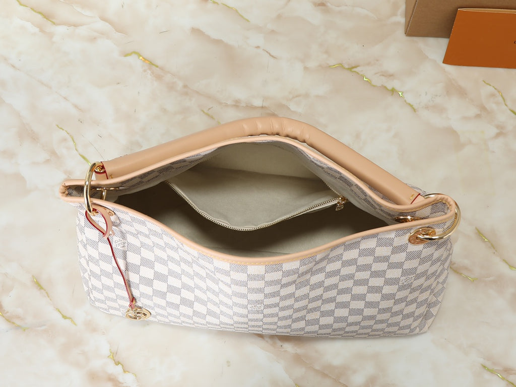 146PE66B Popular leather bag
