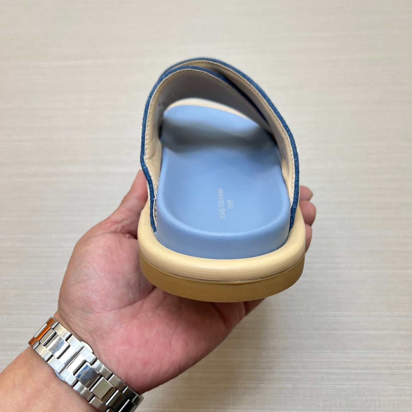 535ZE272Z Popular Slippers