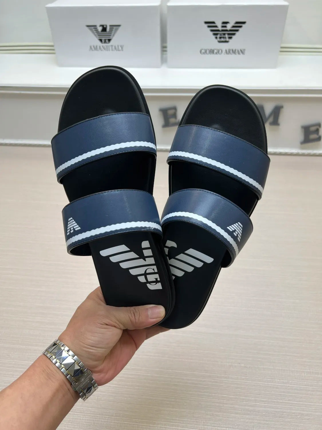 54A104Z Popular slippers