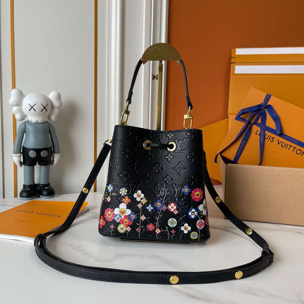 15RE33B  Popular   leather bag
