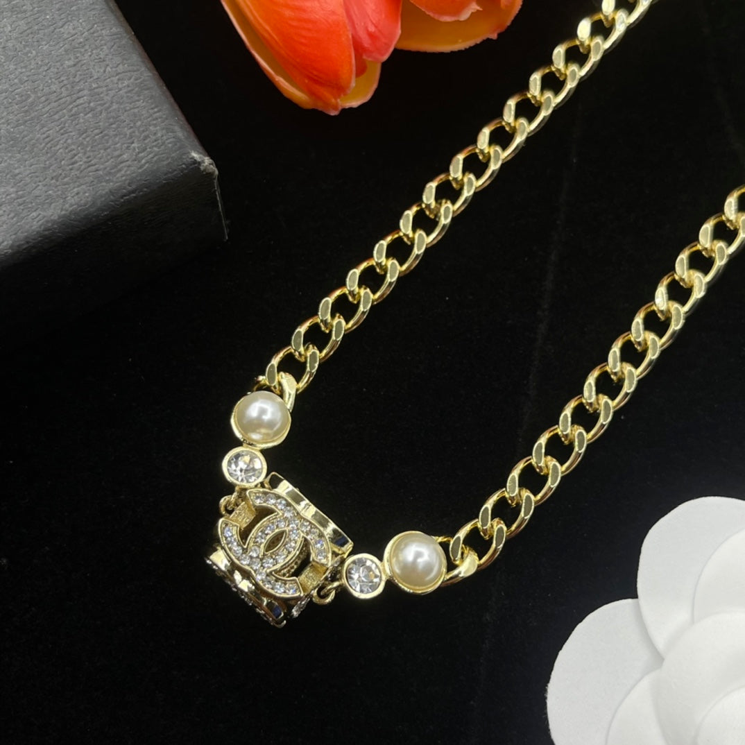 14C923X  Popular  Necklaces