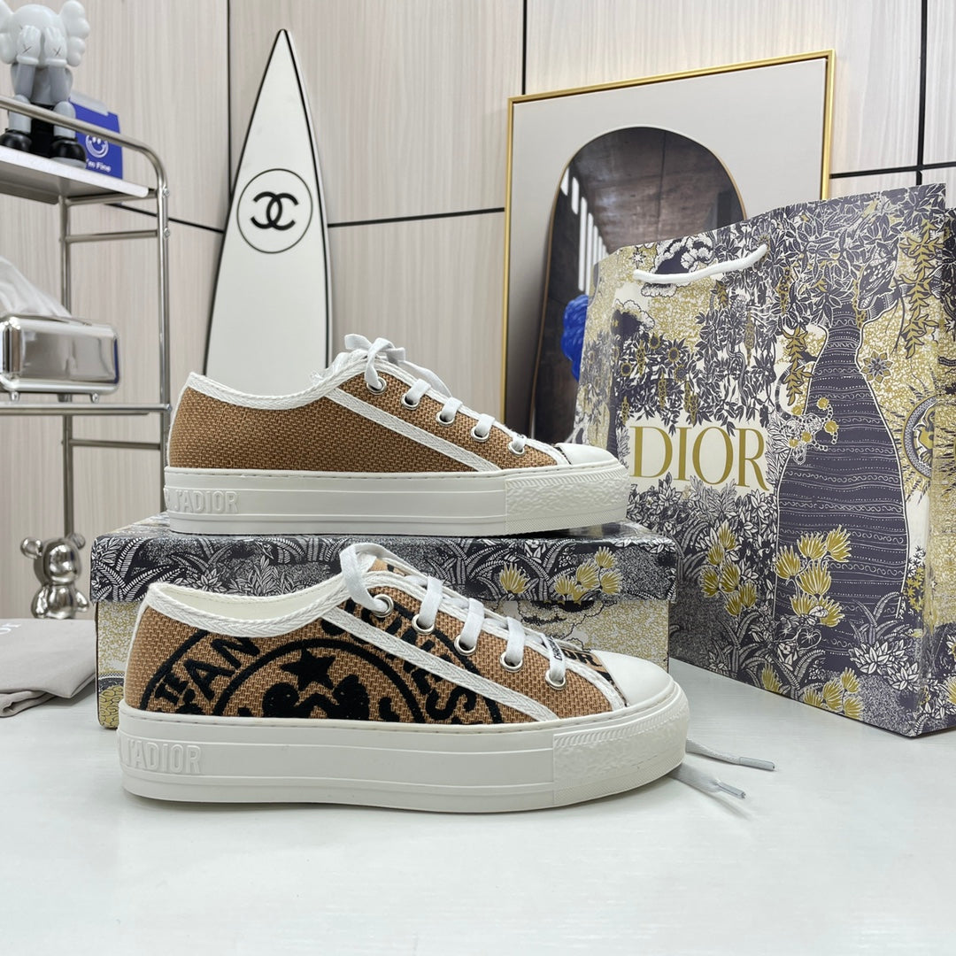 1XD66Z Popular shoes