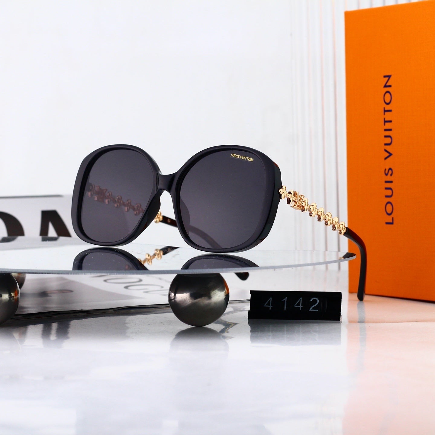 156PE12T Popular Sunglasses