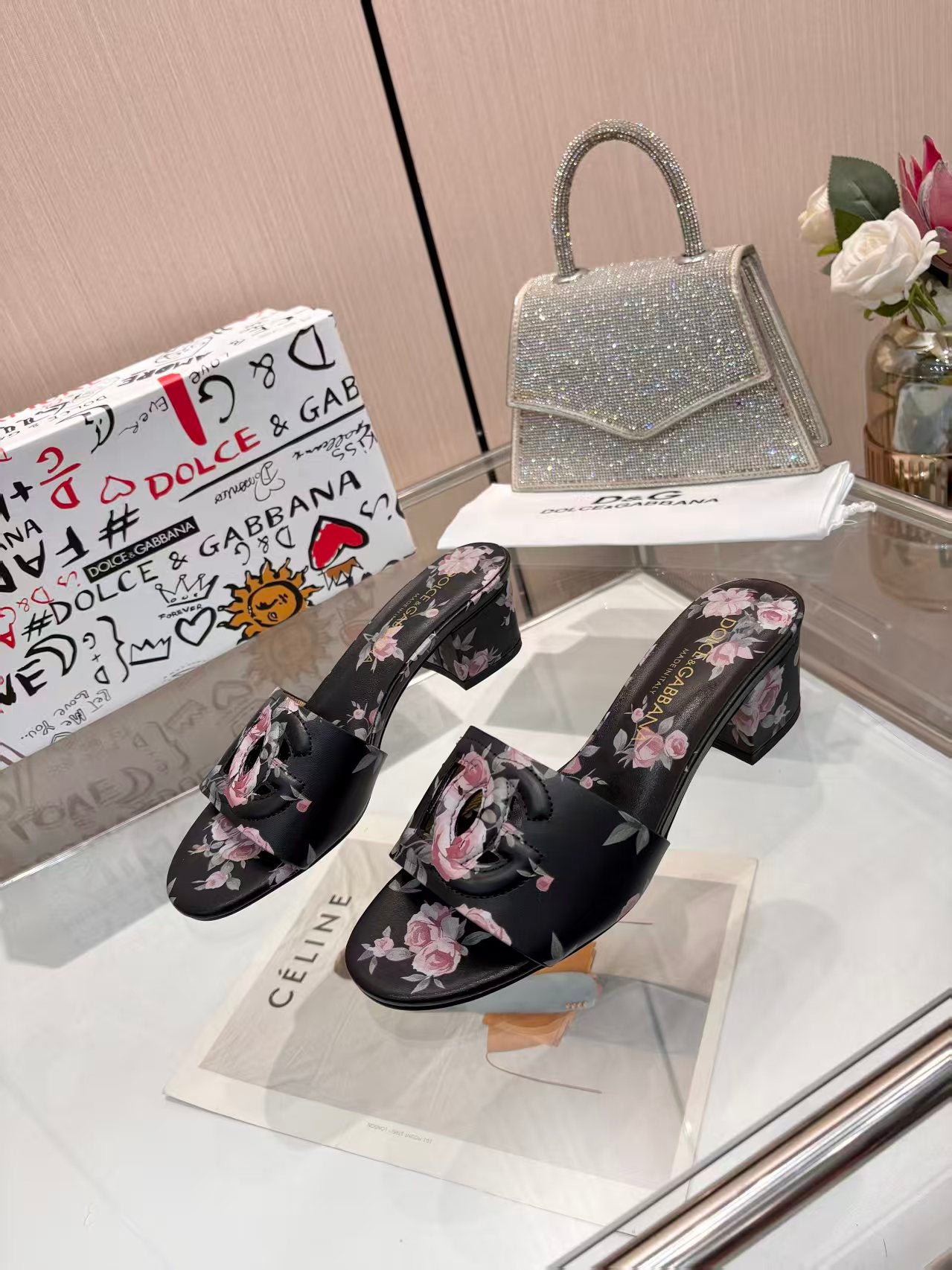 Z2X66A43 Popular high-quality leather slippers