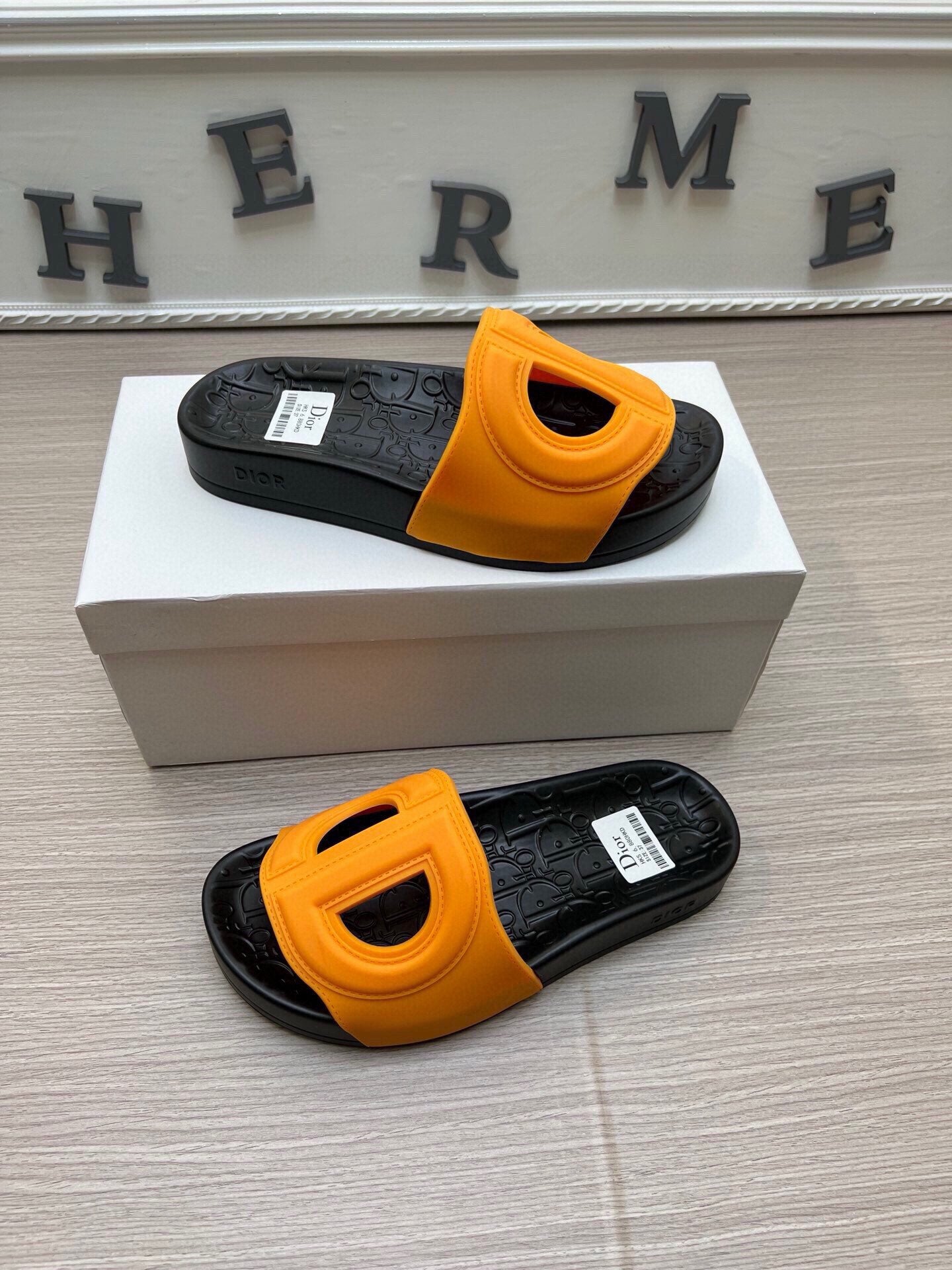 5LD213Z Popular Slippers