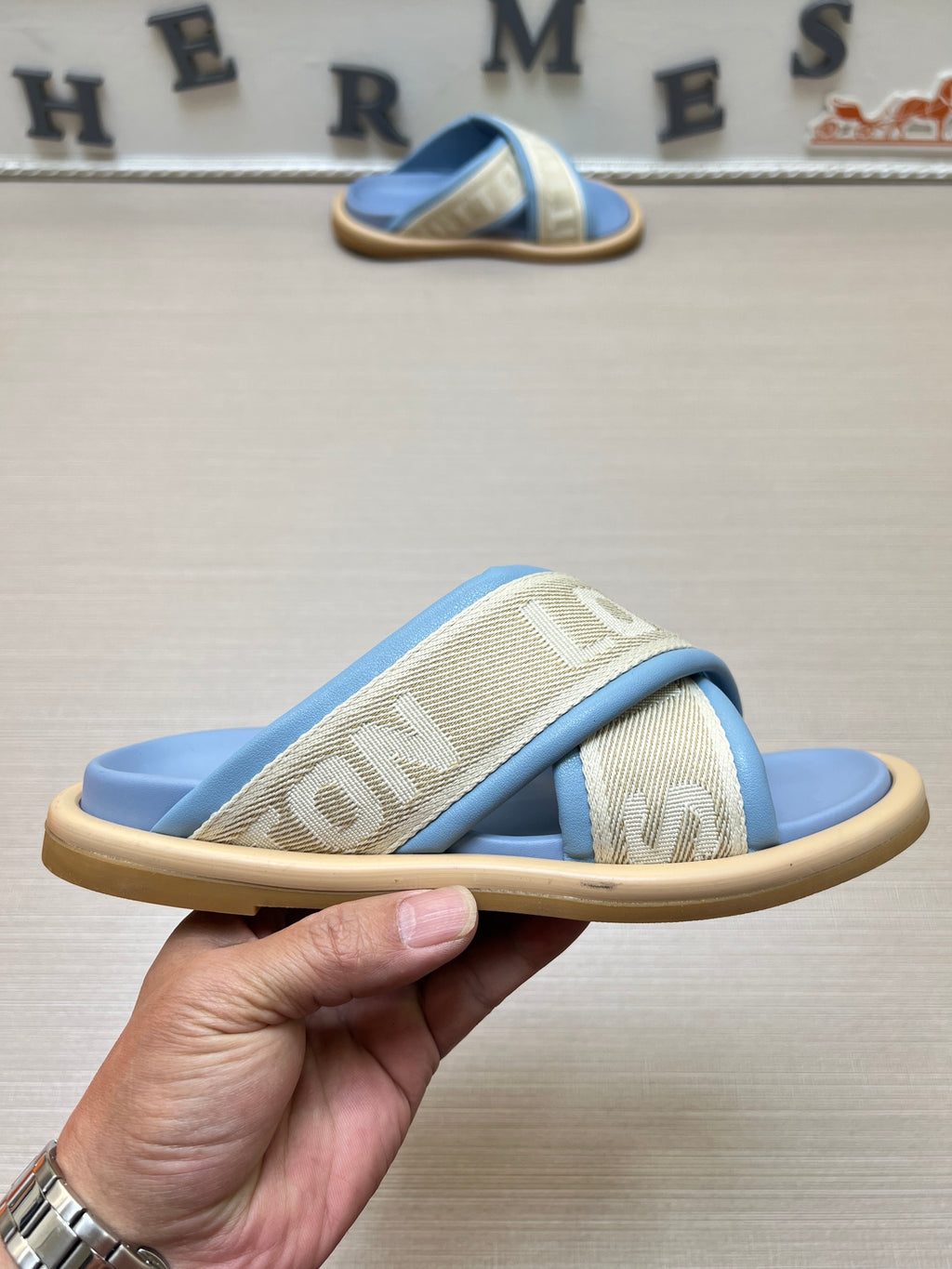 535ZE270Z Popular Slippers
