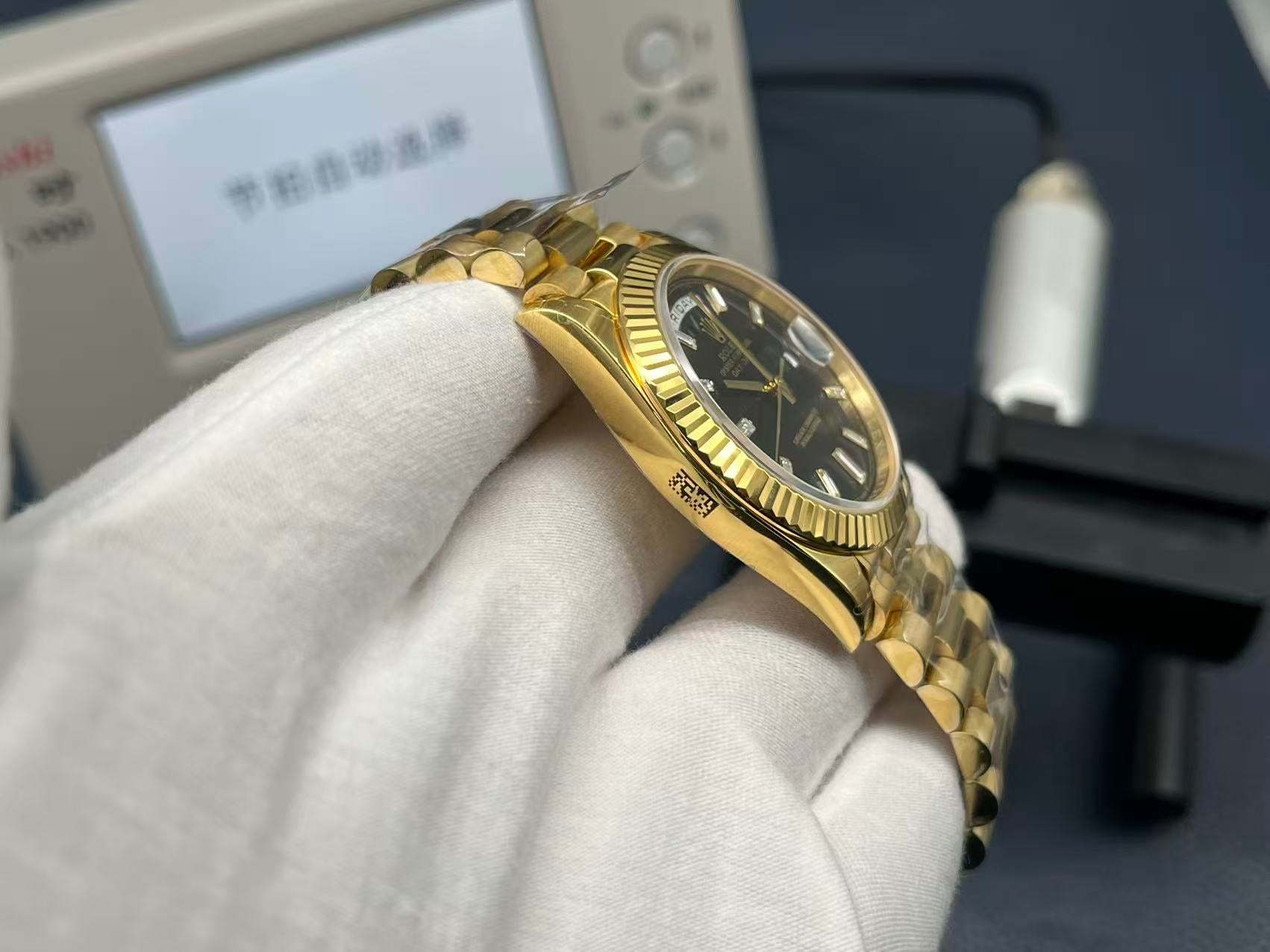136RL12L Popular Watches