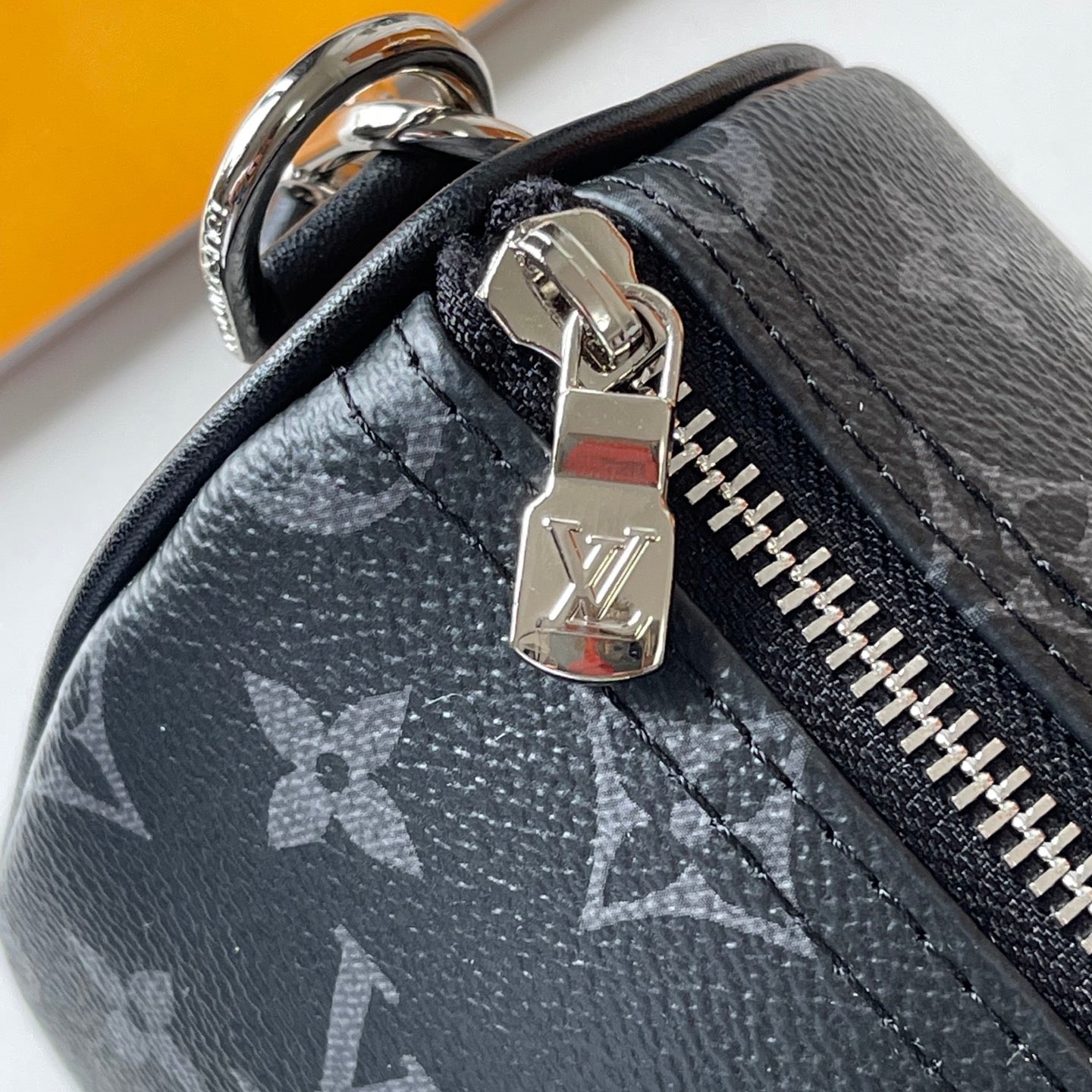 146PE33B Popular leather bag