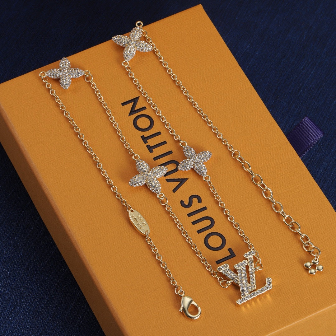 14E386X  Popular   Necklaces