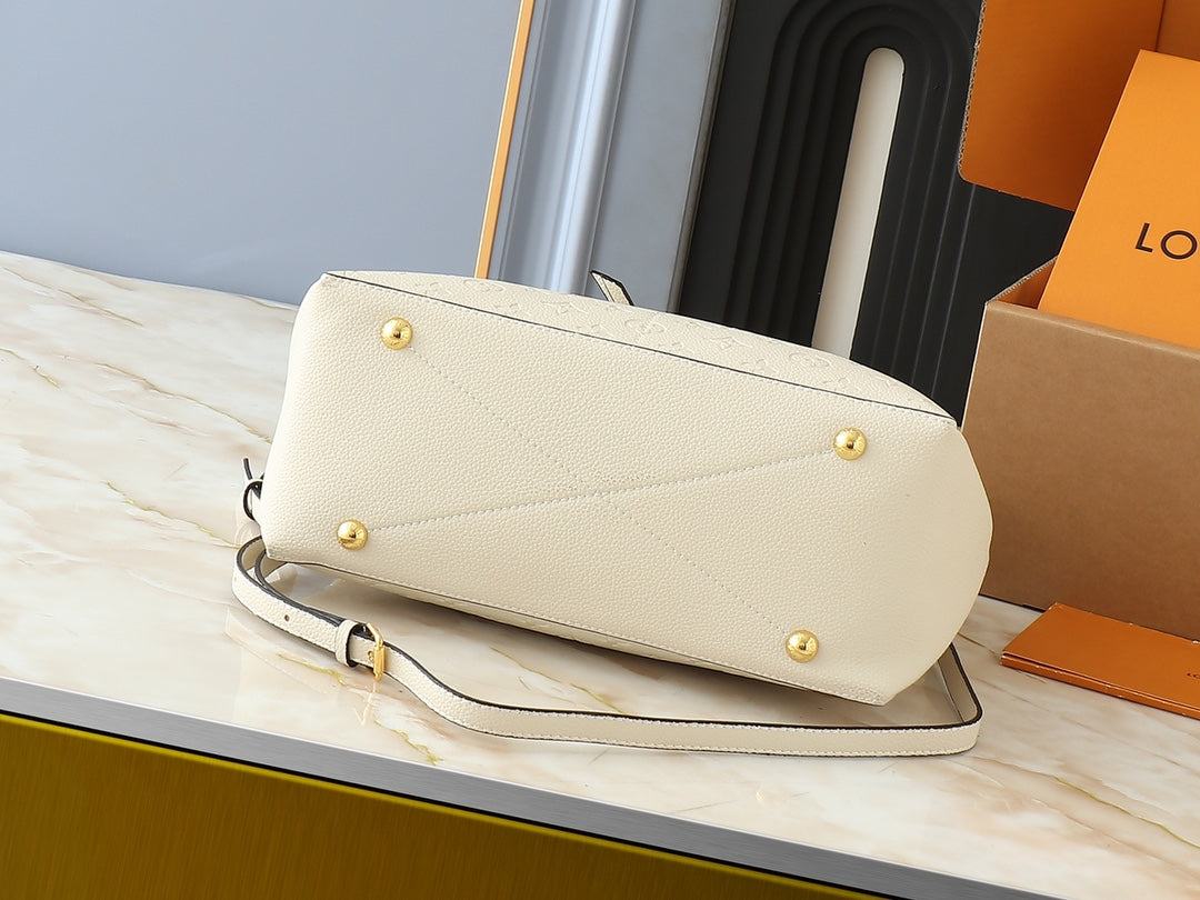 1WE115B Popular leather bag