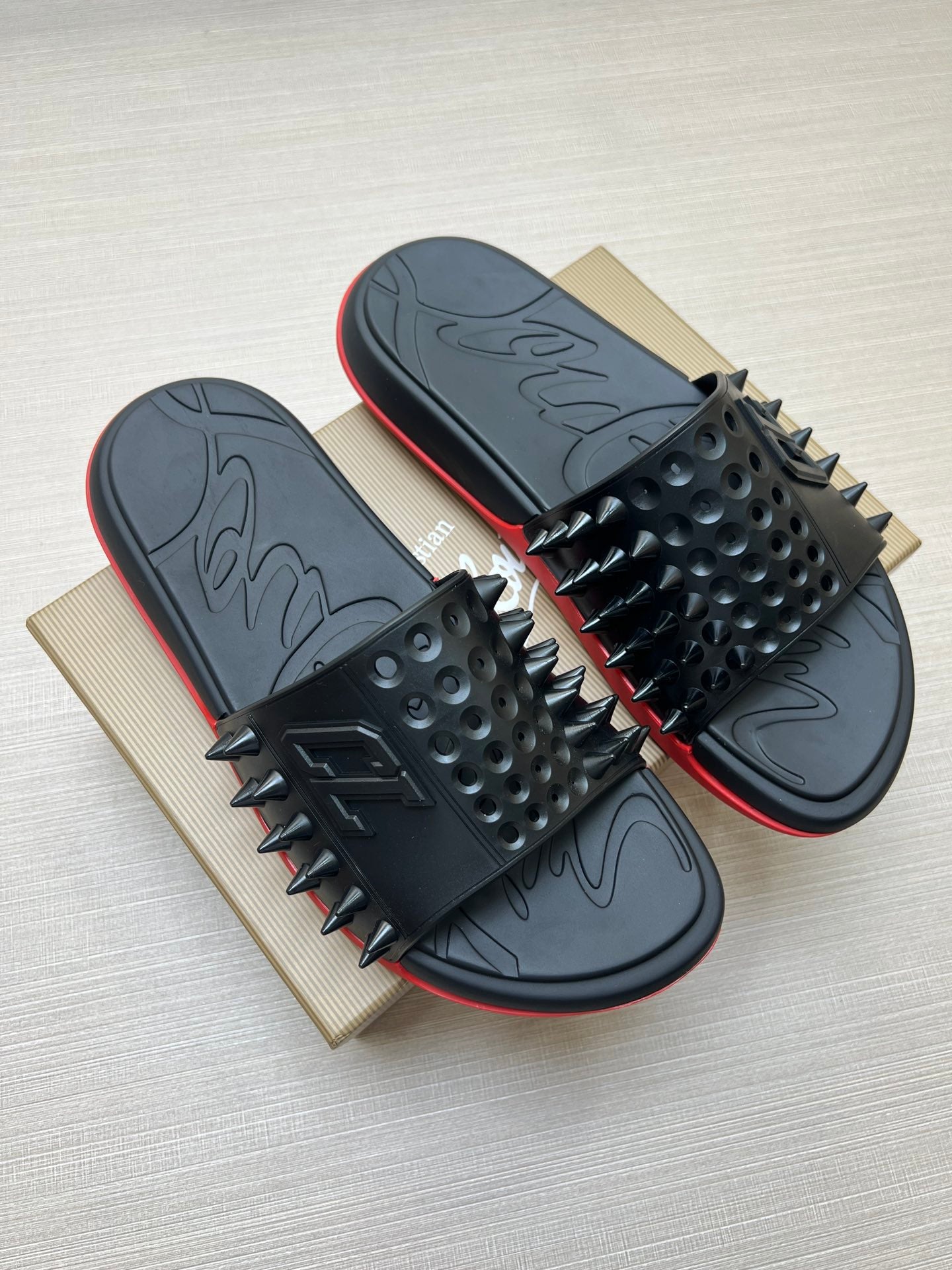 54A18Z Popular slippers