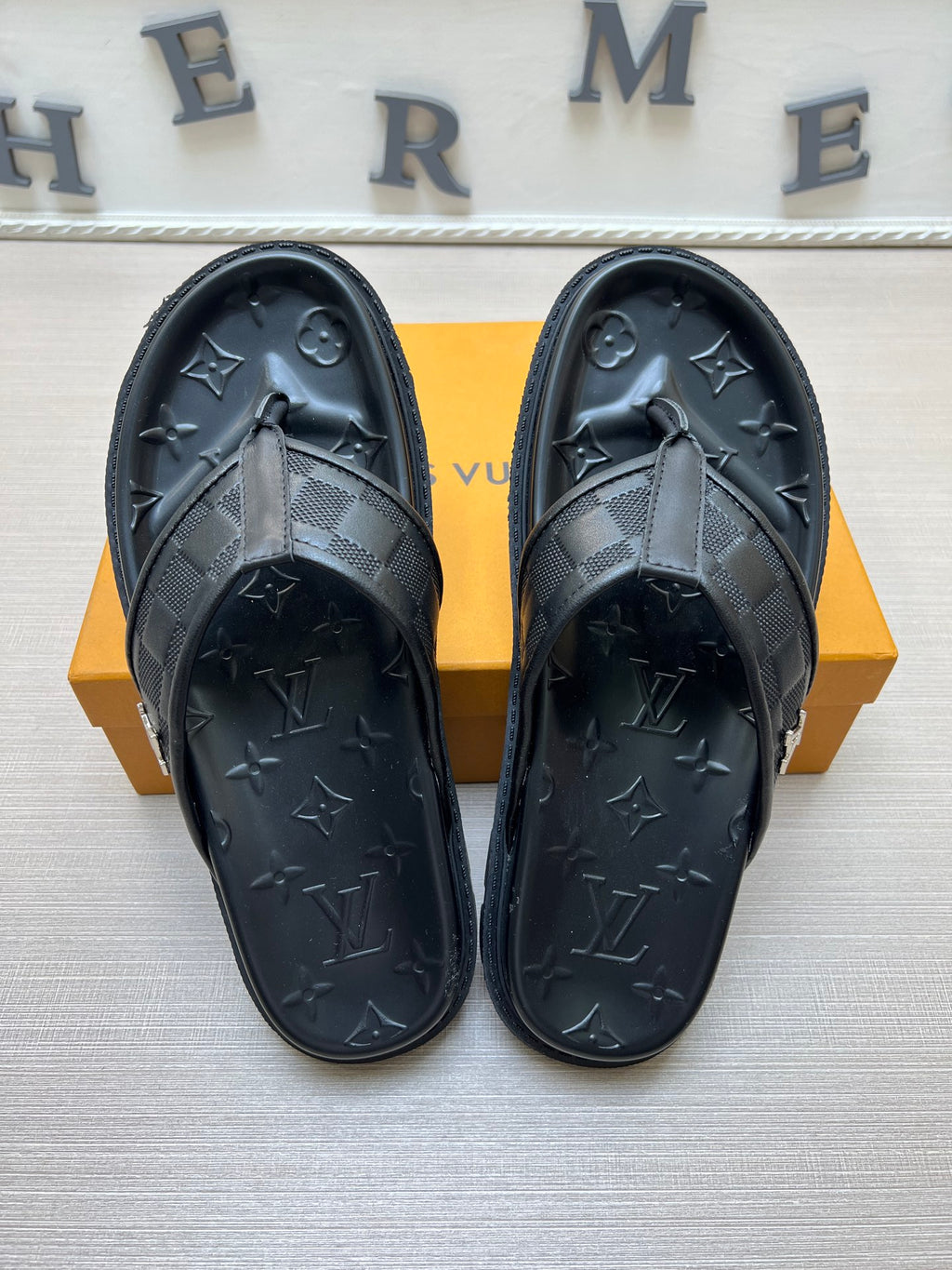 535ZE303Z Popular Slippers