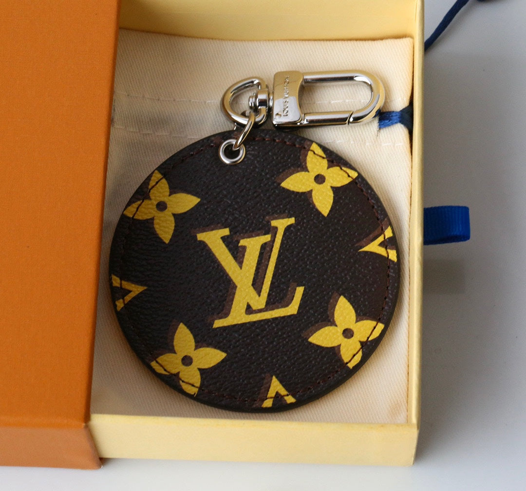 35ZE90A Popular bag 's charms accessories