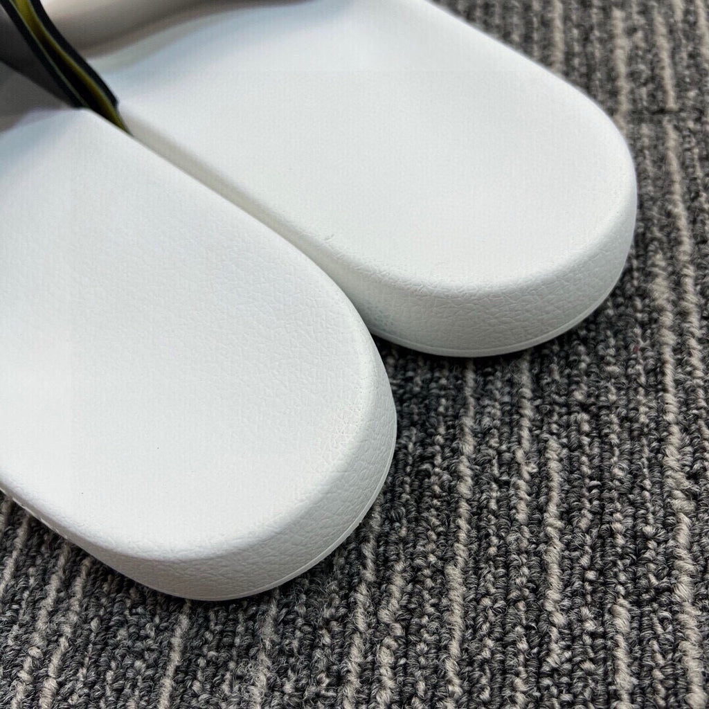 535ZR261Z Popular Slippers