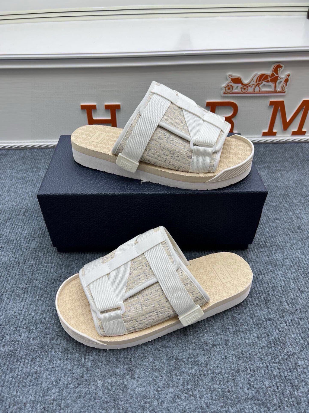535ZD305Z Popular Slippers