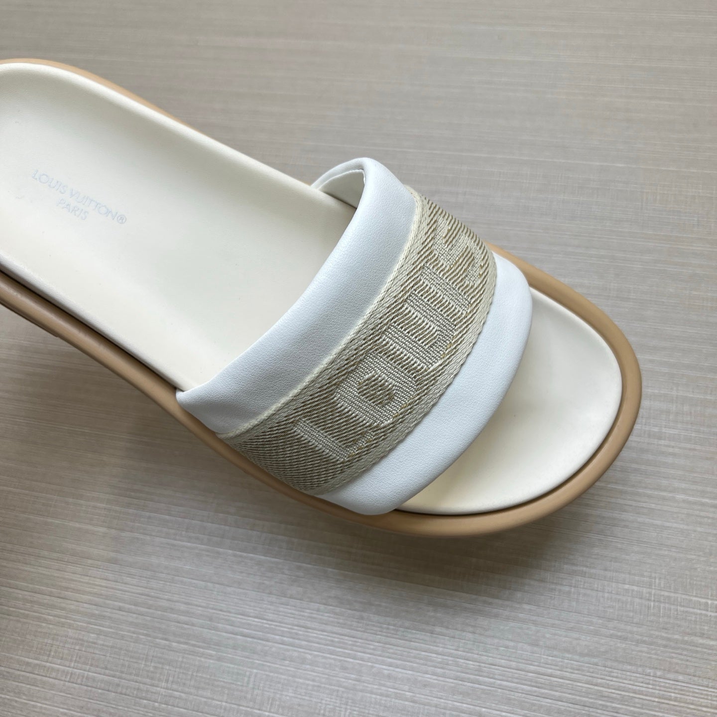 535ZE298Z Popular Slippers