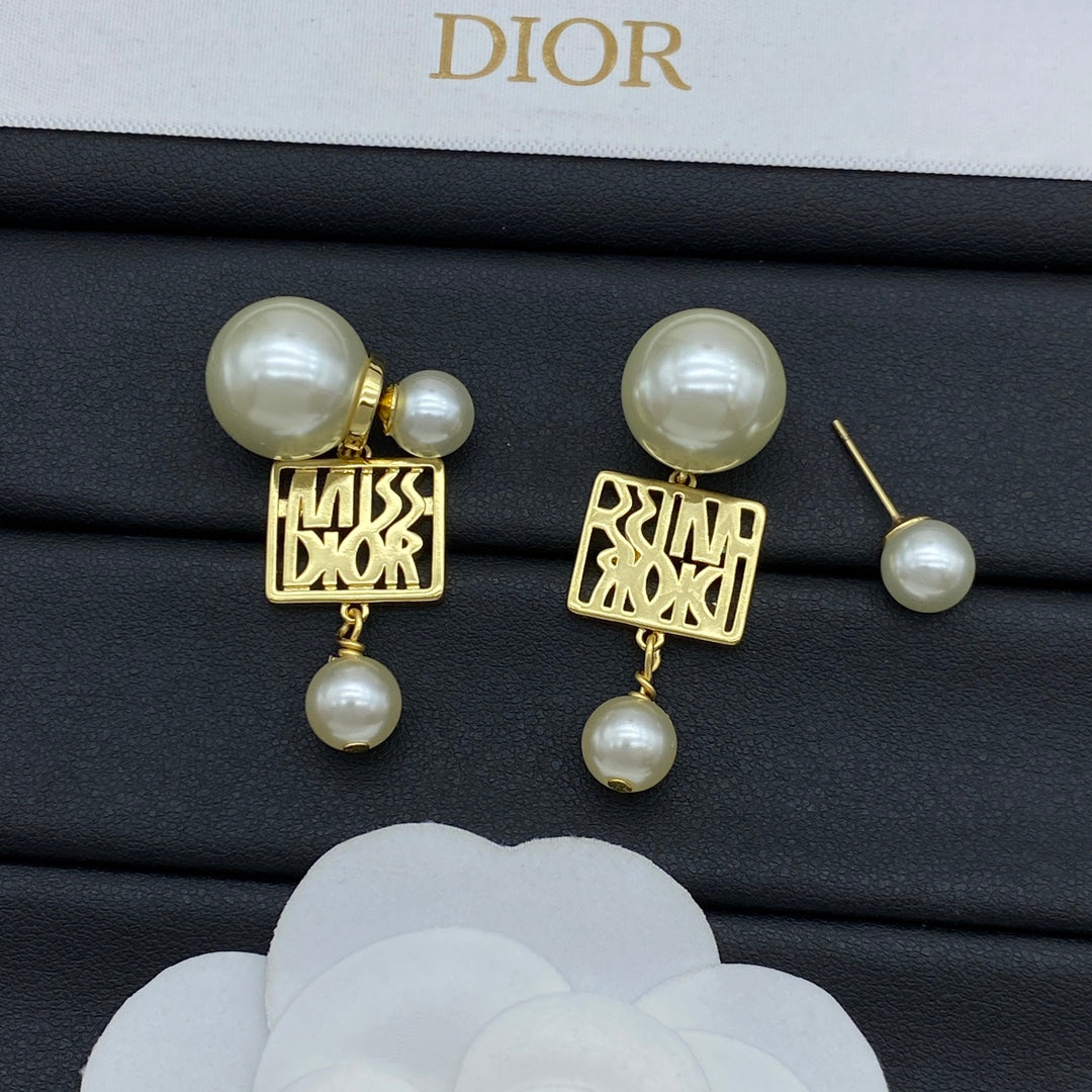 14D1068E Popular Earrings