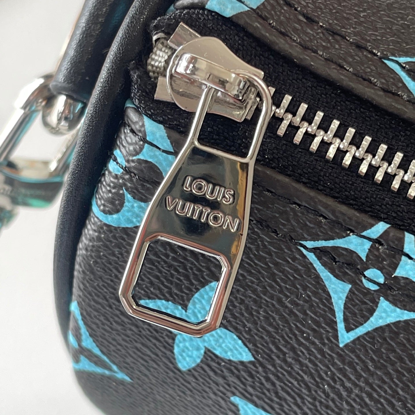 146PE32B Popular leather bag