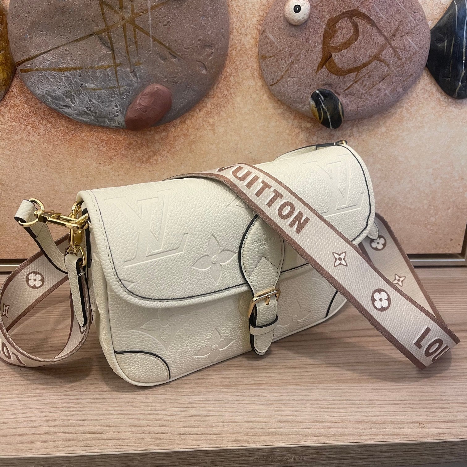 2XE028B Popular leather bag 