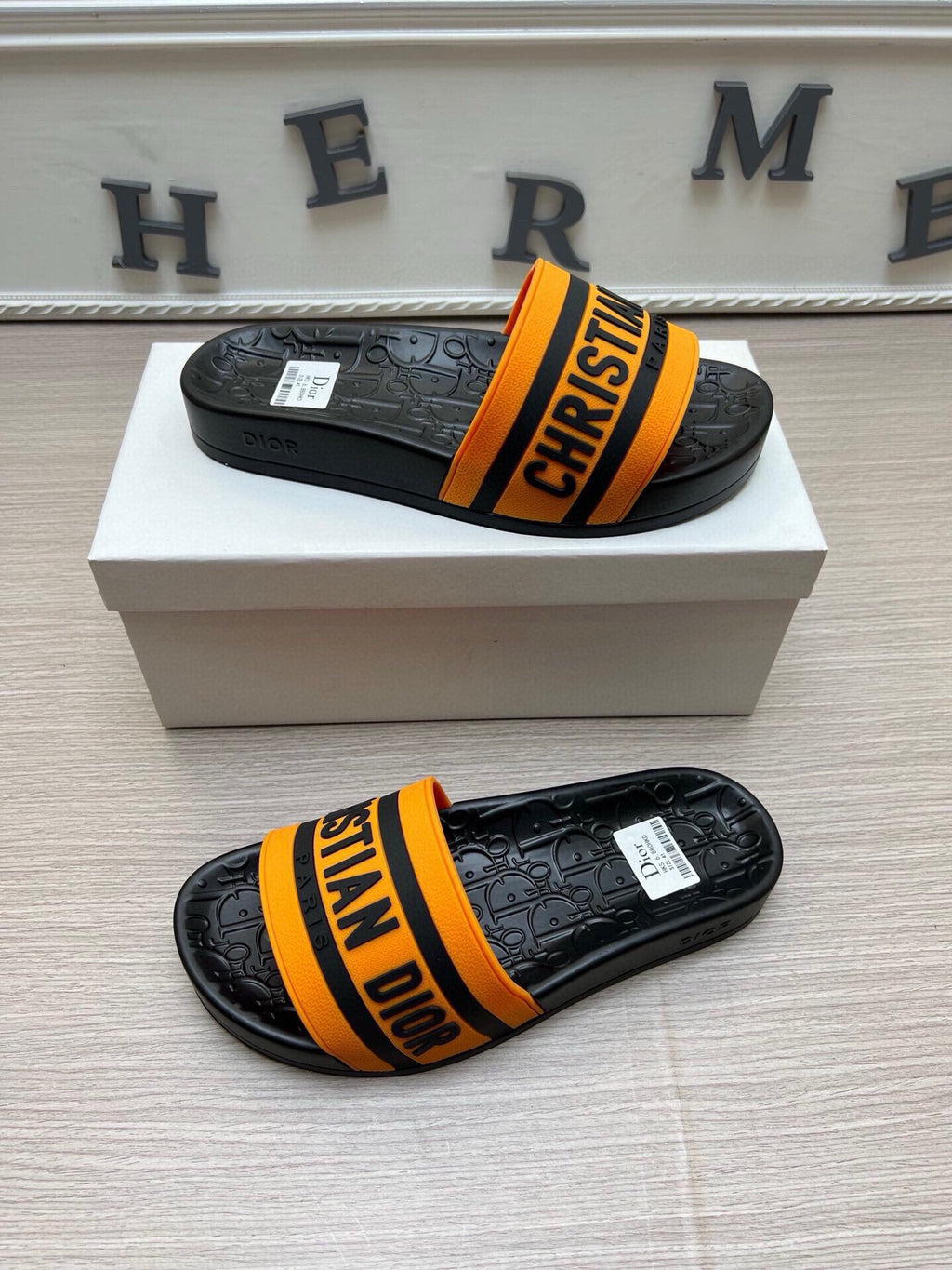 5LD212Z Popular Slippers