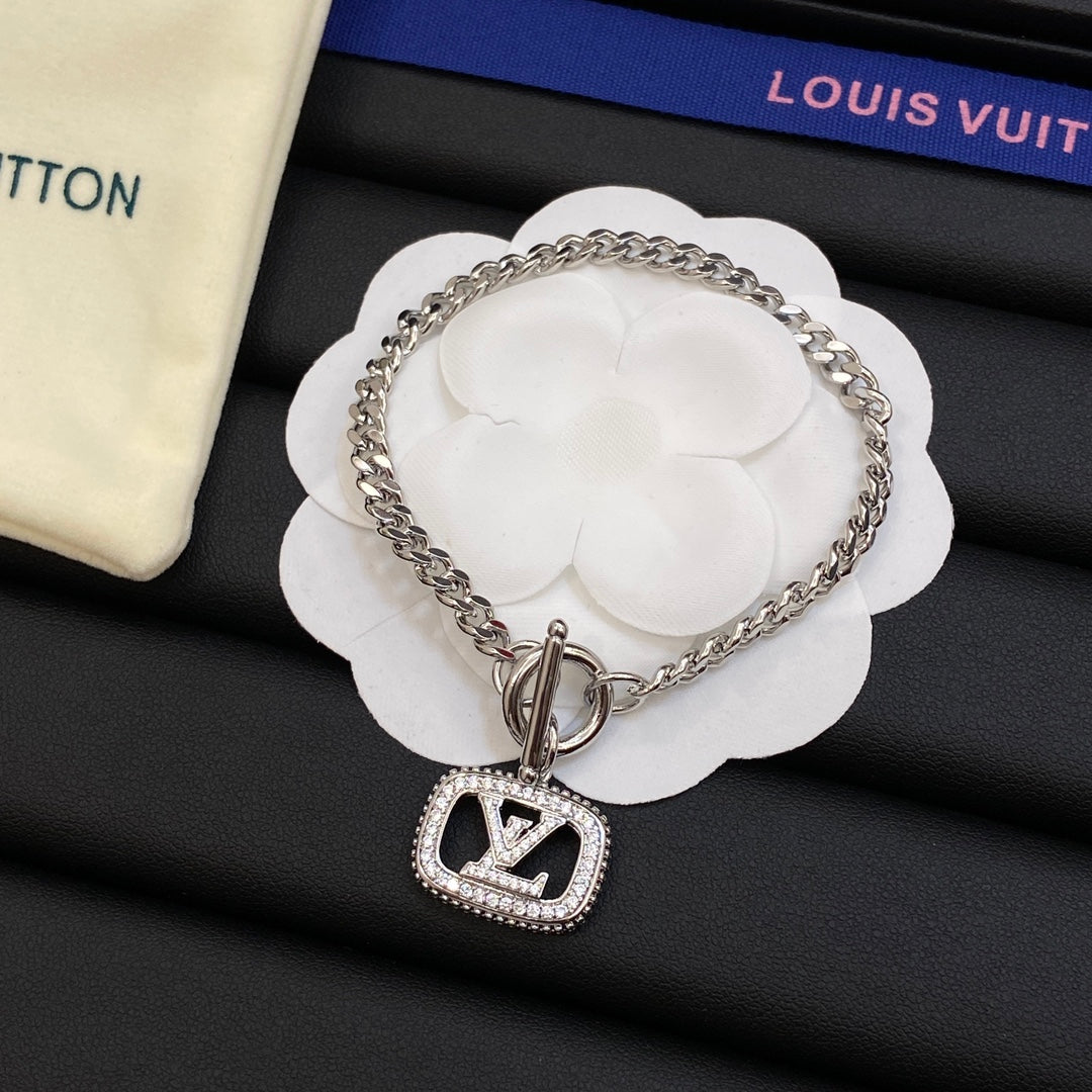 1NE251X  Popular   Necklaces  Bracelets Earrings