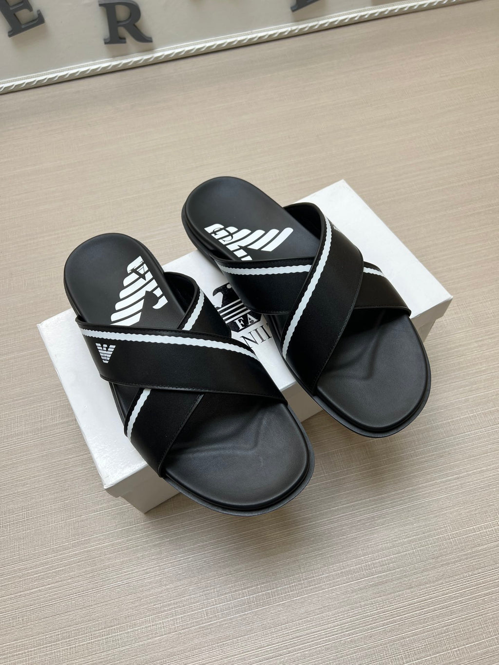 54A102Z Popular slippers