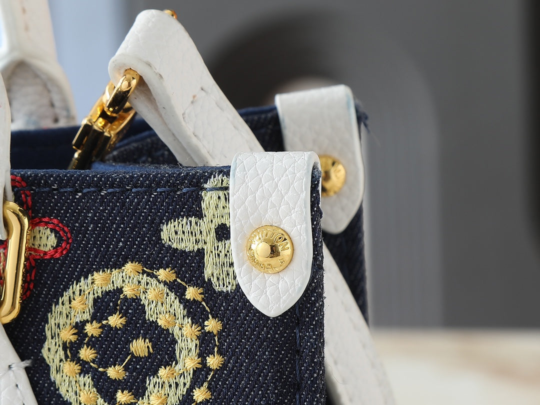 15RE22B Popular  genuine leather embroidered bag