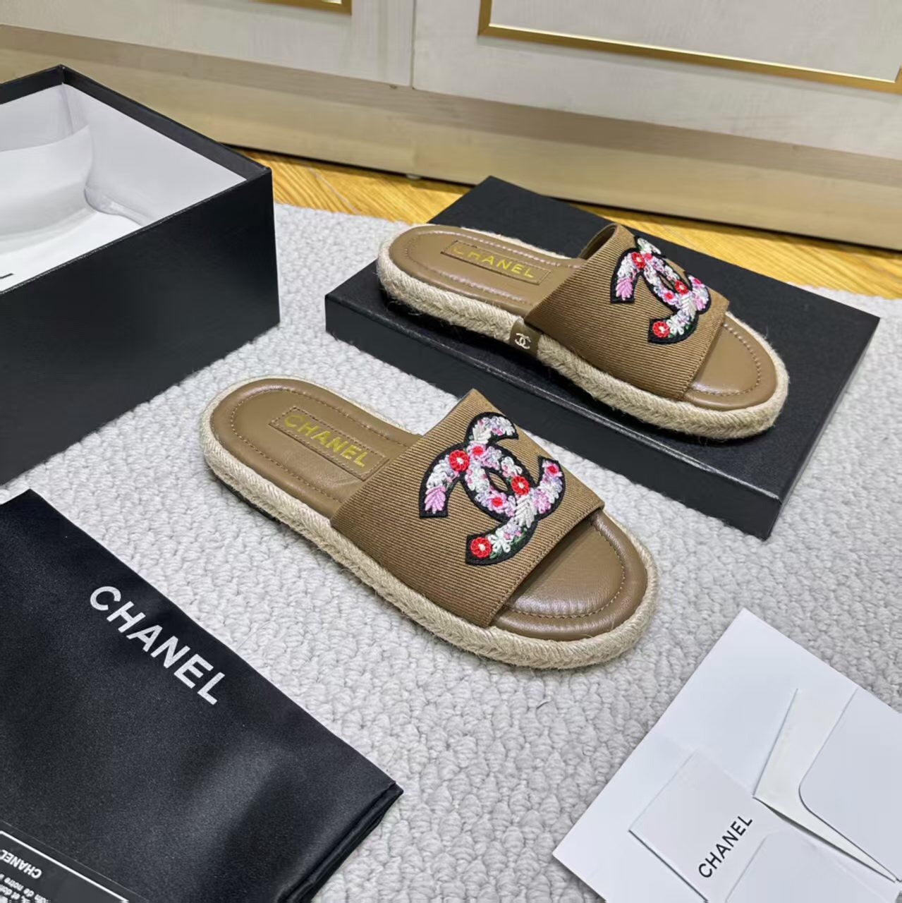 255QC43Z Popular leather shoes
