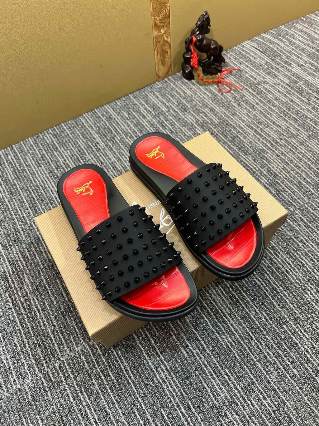 54A127Z Popular slippers