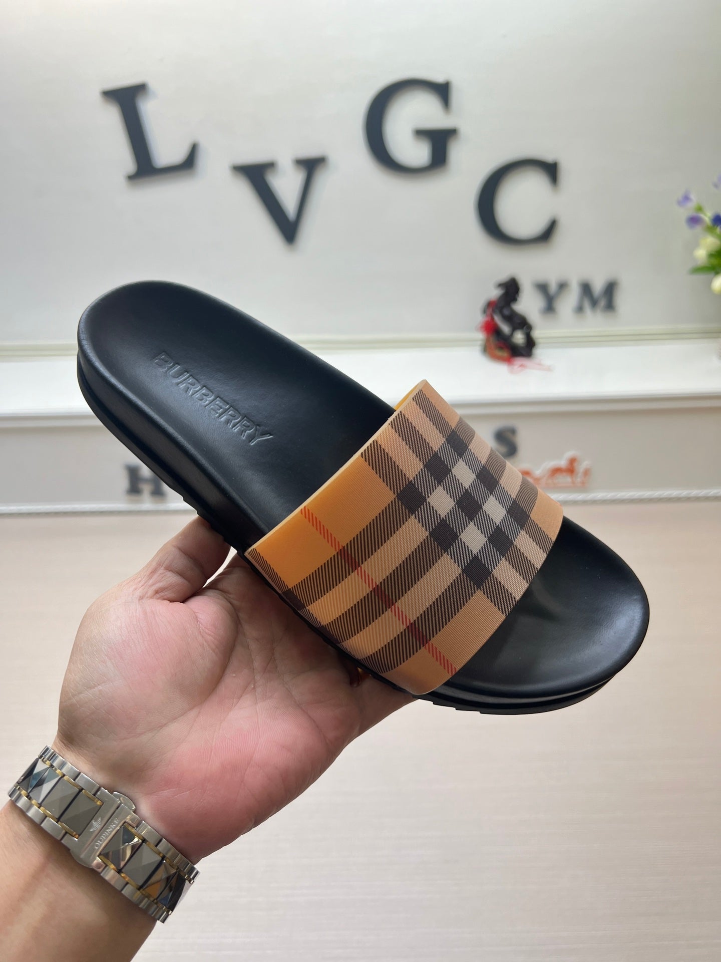 54R119Z Popular slippers