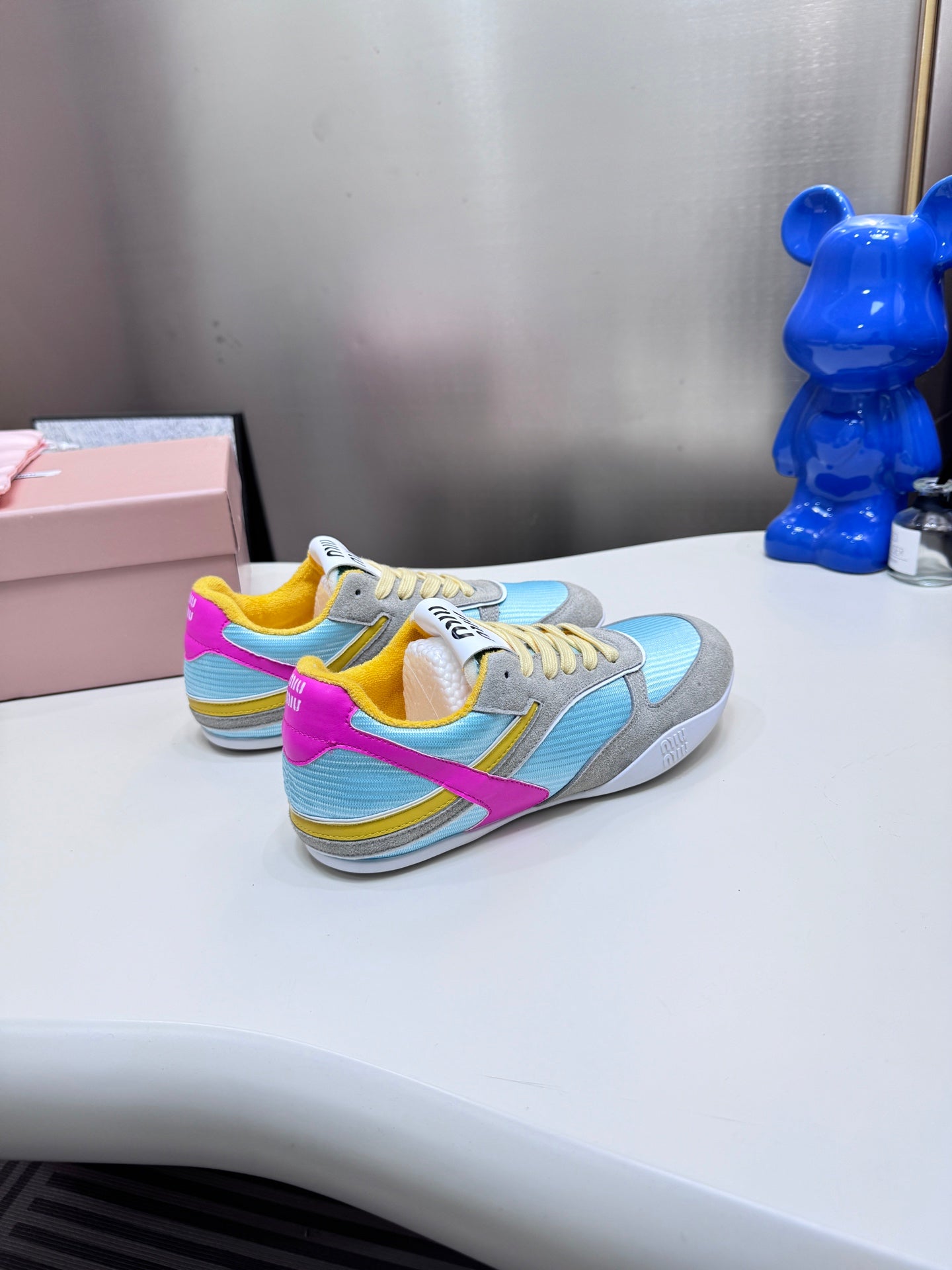 6105QA352Z Popular Shoes
