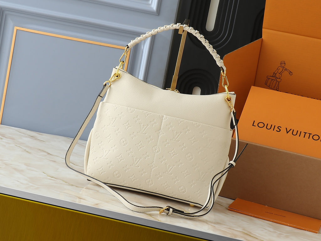 1WE115B Popular leather bag