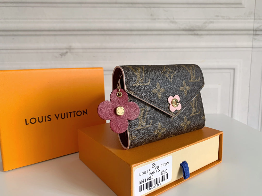 146PE54B Popular leather  Wallets