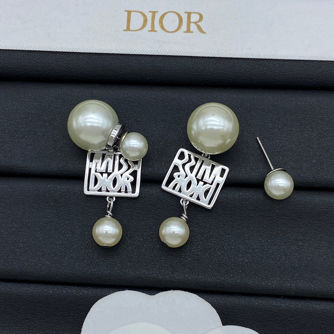 14D1068E Popular Earrings