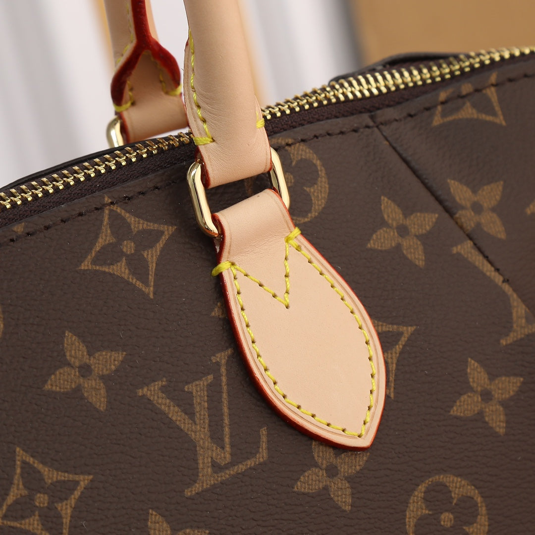 2XE351B Popular    leather bag 