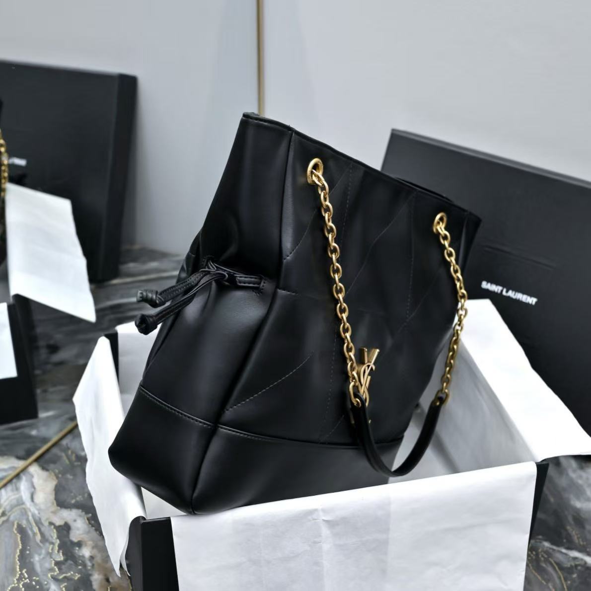B1R46SL7 Popular leather bags