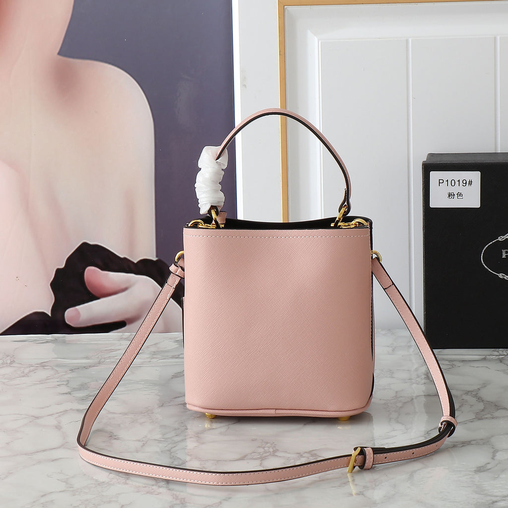 1WP102B Popular  leather bag