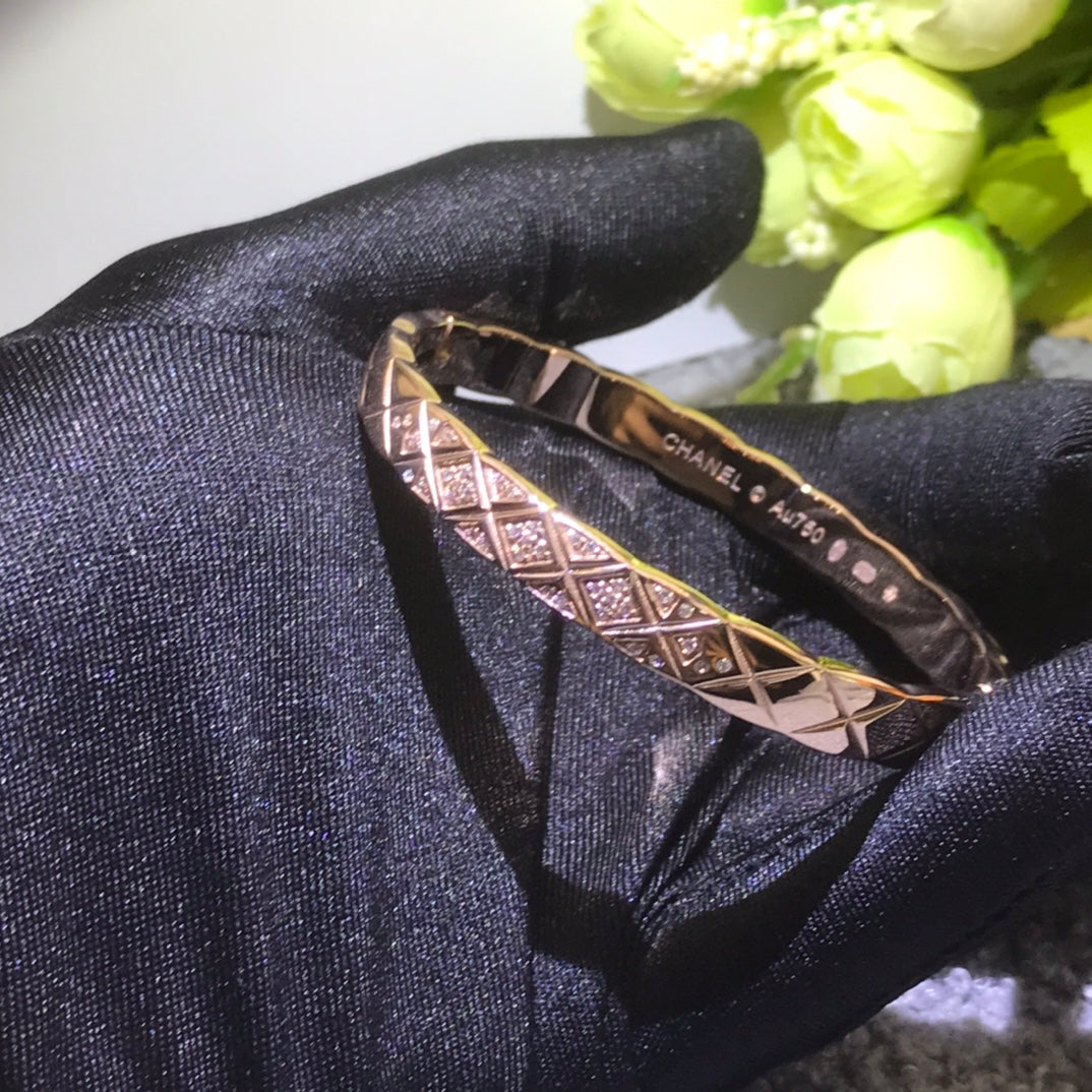 55QC80K  Popular Bracelets