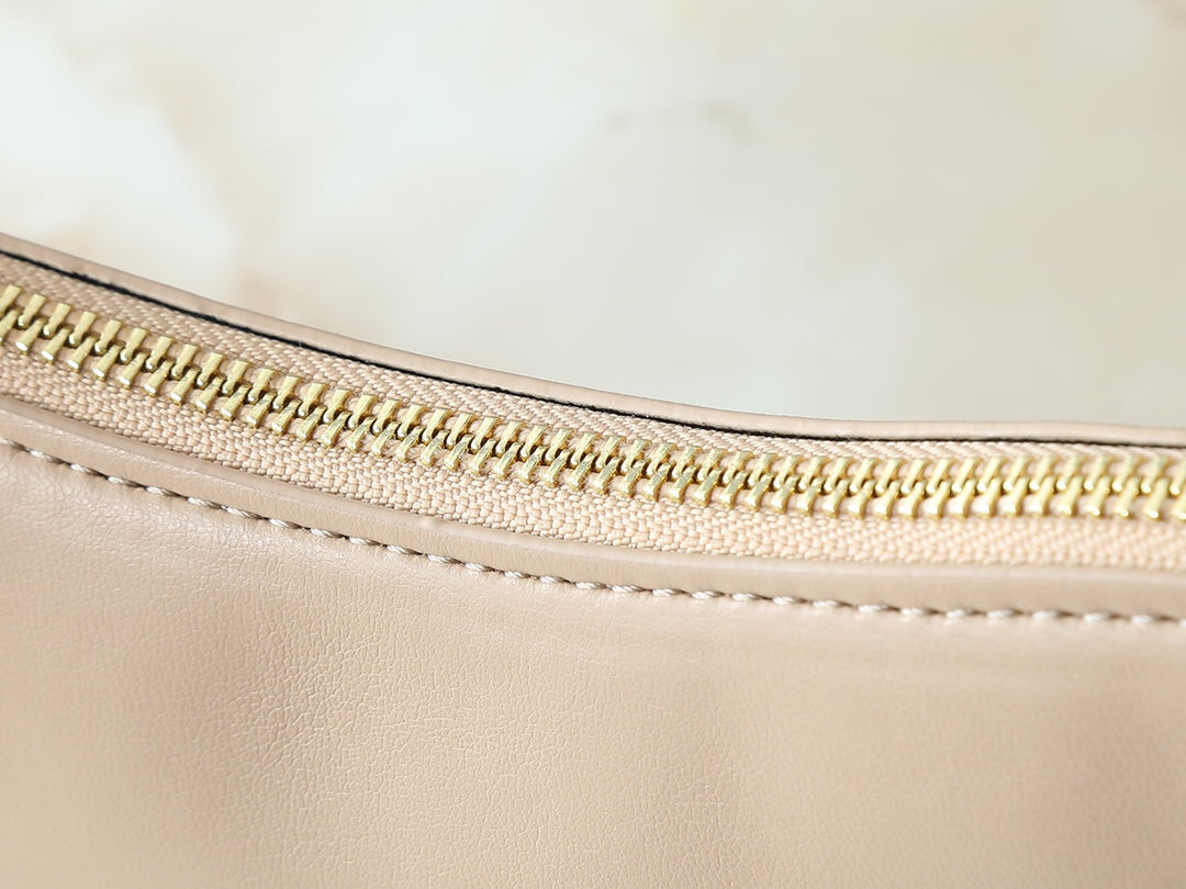 15RE23B Popular  leather bag