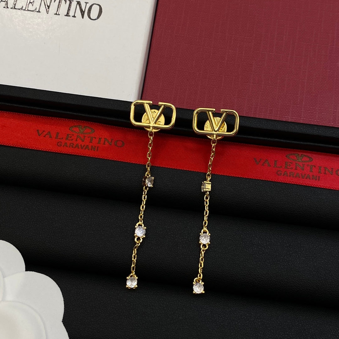 14VL451E Popular Earrings