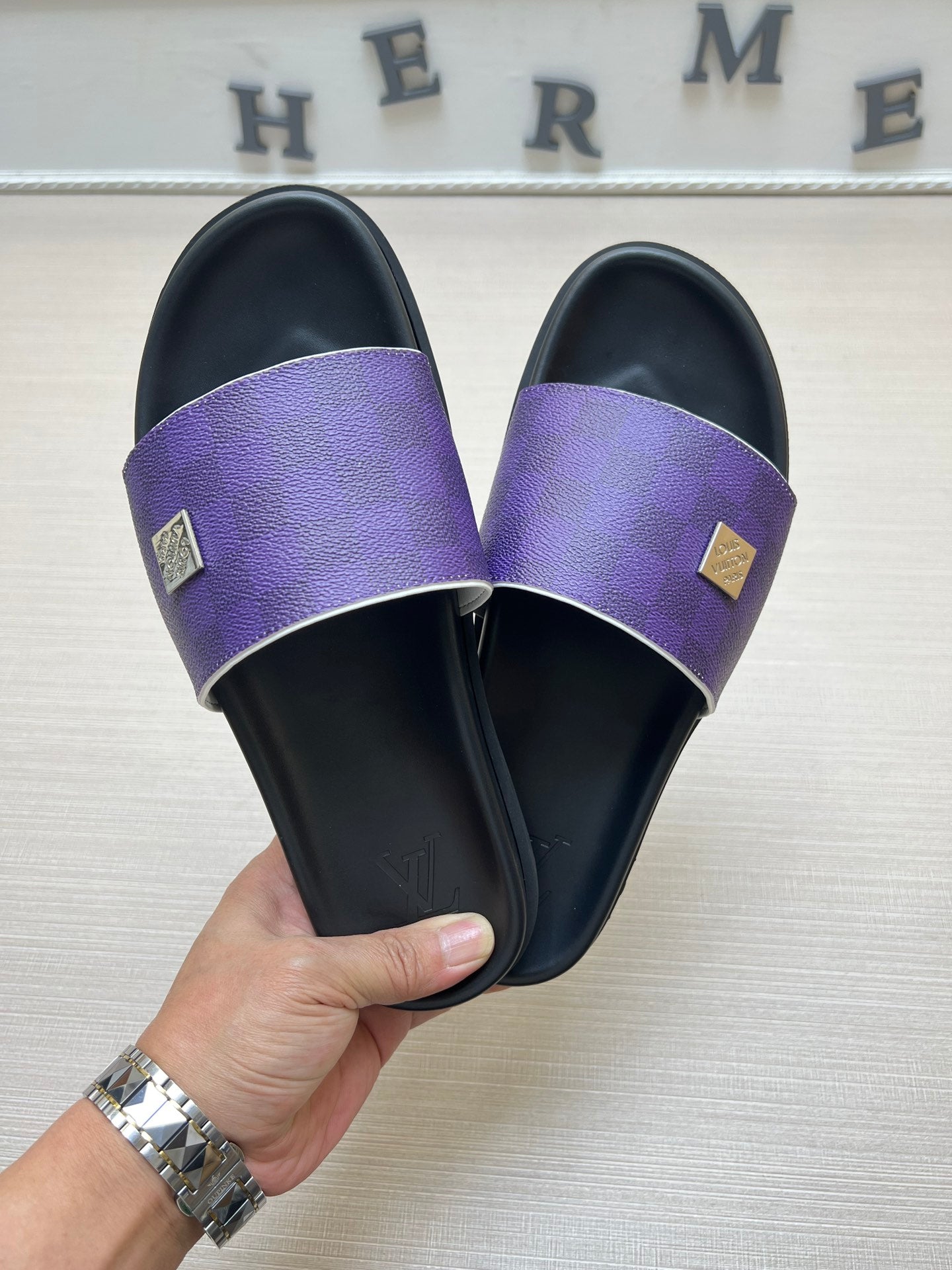 54E69Z Popular slippers