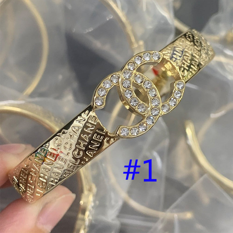8XC61K  Popular Bracelets