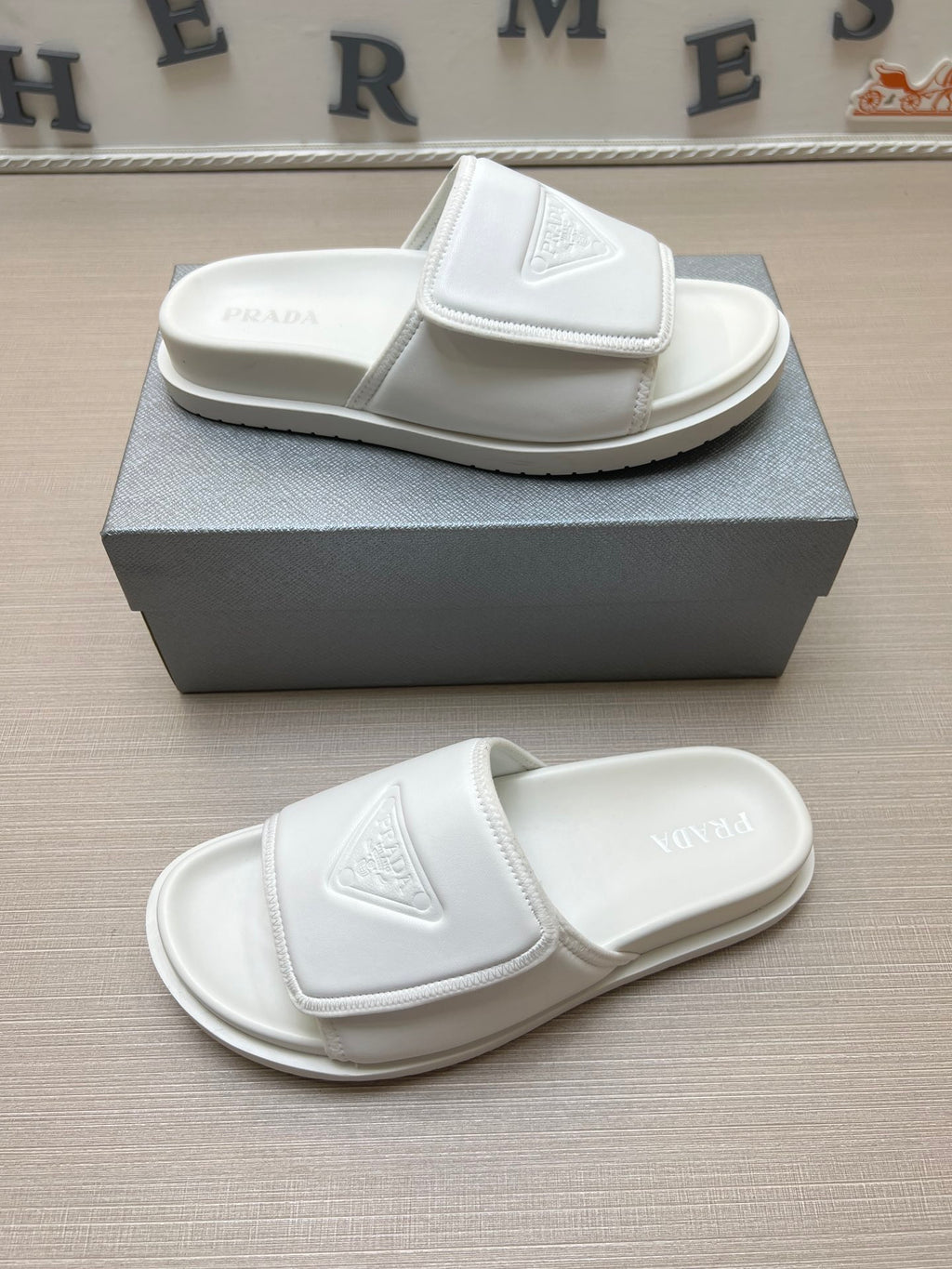 54PD6Z Popular slippers