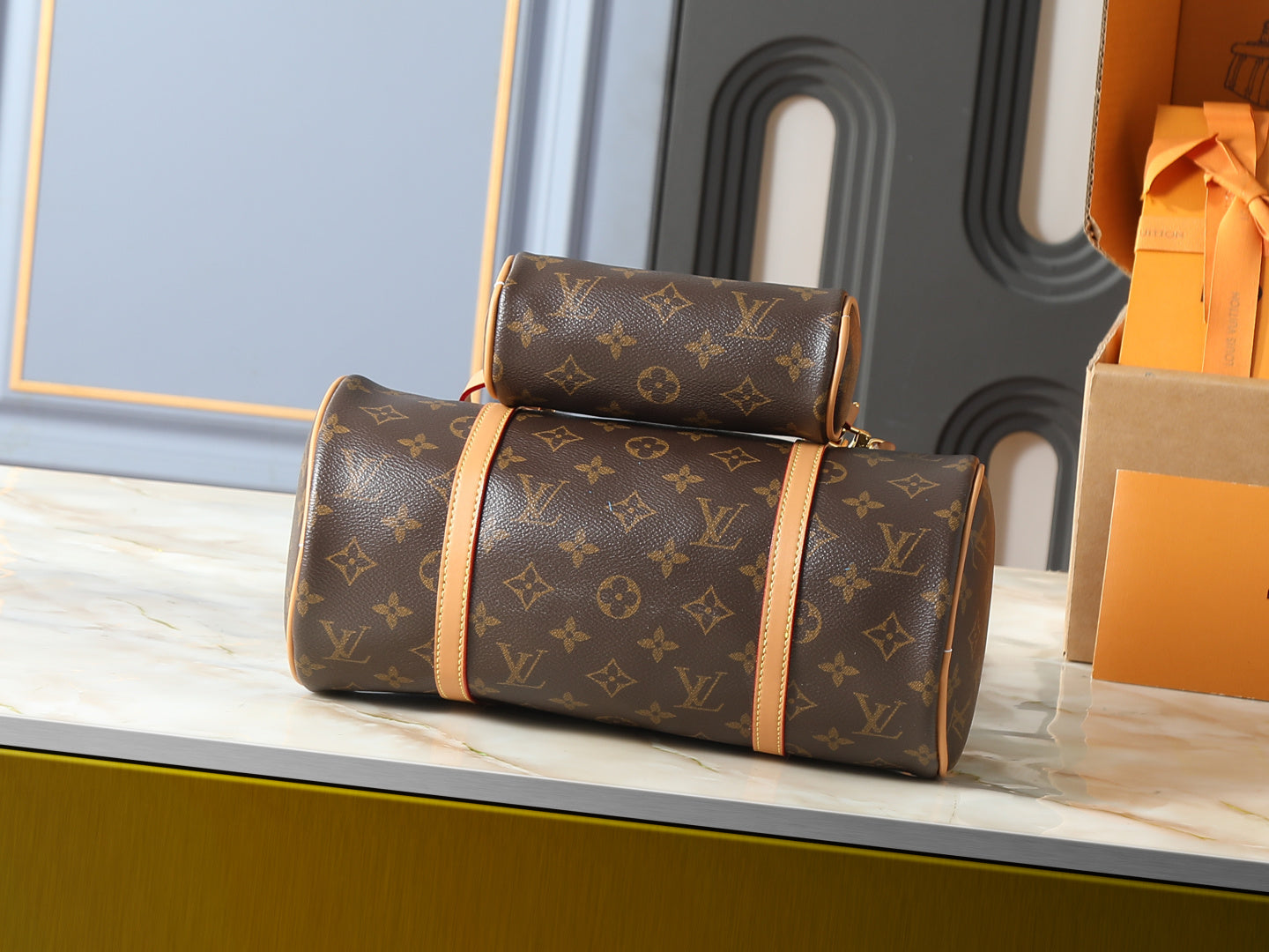 156NE21B Popular leather bag