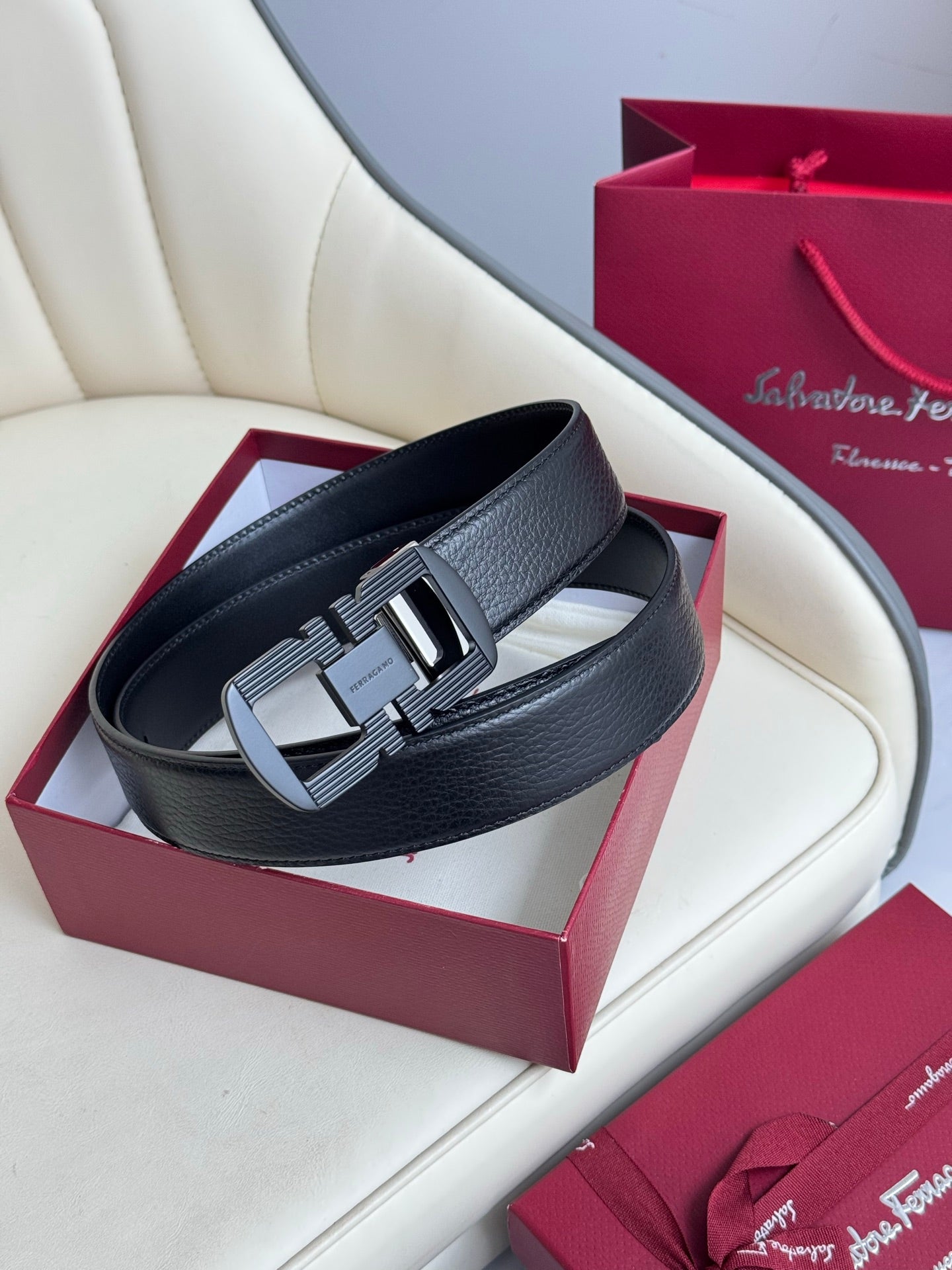 P1Q115A54 Popular High quality belt With full package