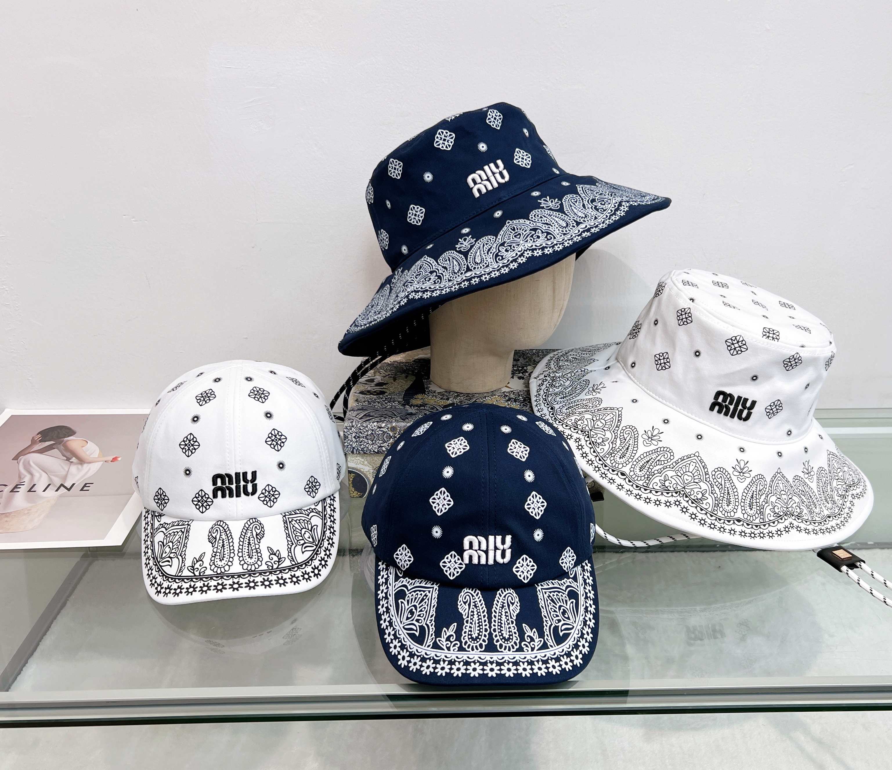 15QA82M Popular hats