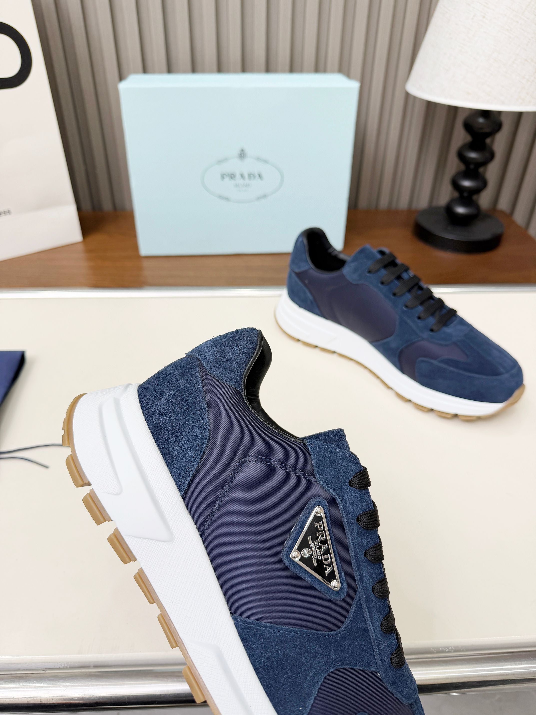 Z2P36P61 Popular high-quality leather Shoes