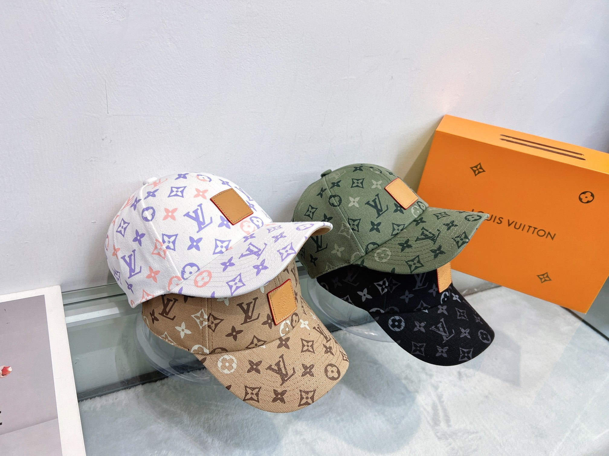 16XE20M Popular hats
