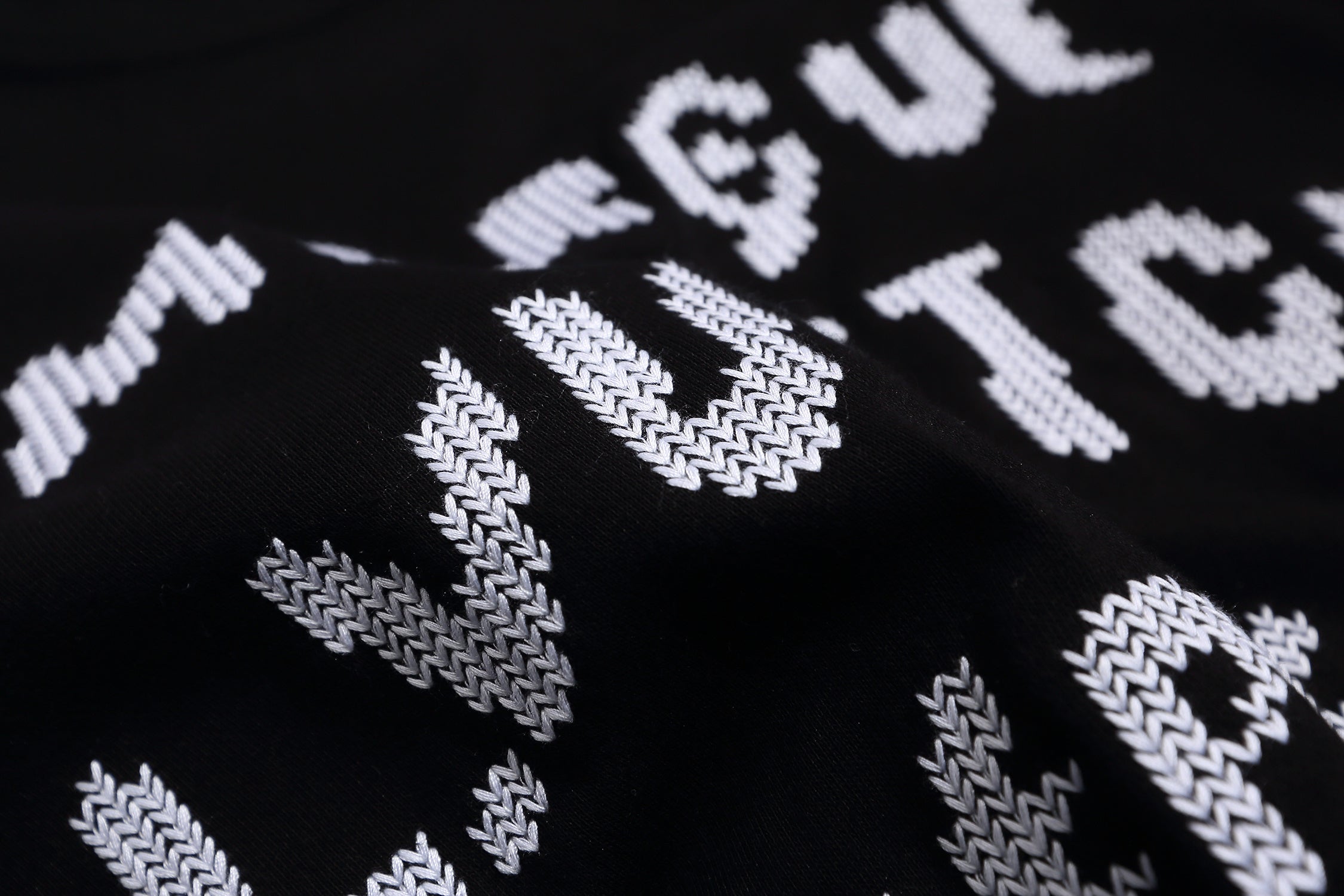 105ZE373U Popular Sweaters