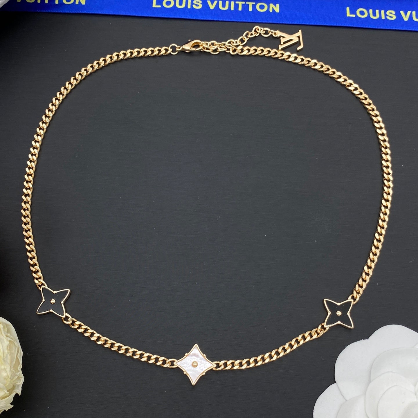 X1N46E22X  Popular  Necklaces, Bracelets